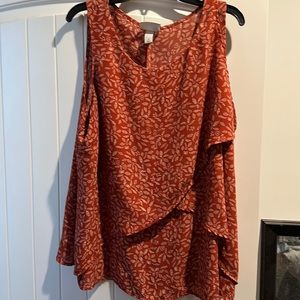 Criss cross tank top